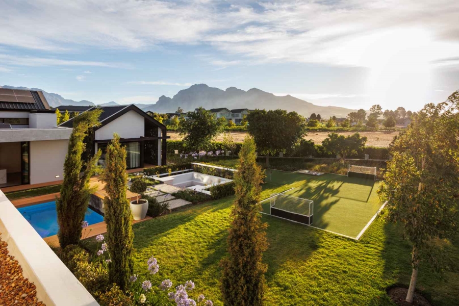 7 Bedroom Property for Sale in Val De Vie Estate Western Cape